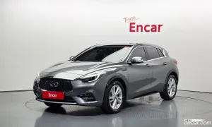 Infiniti Q30 2.0 Essential 2018