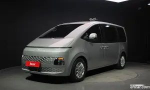Hyundai Staria Modern Tourer 9-Seater 2025