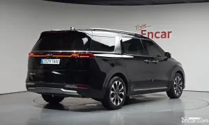 Kia Canival 9-Seater Signature 2022