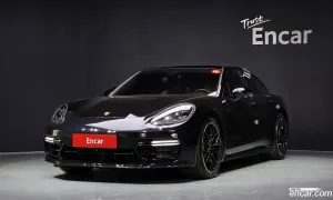 Porsche Panamera 4.0 GTS 2020