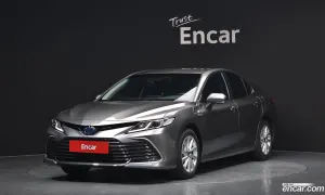 Toyota Camry 2.5 LE Hybrid 2024