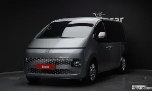 Hyundai Staria Modern Tourer 11-Seater 2023