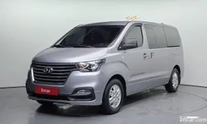 Hyundai Starex Modern Van 5-Seater 2019
