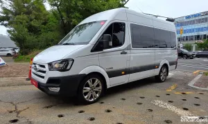 Hyundai Solati Luxury 15-seater 2021