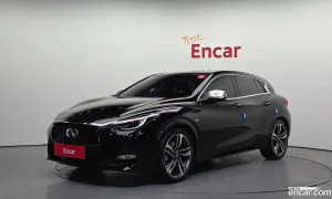 Infiniti Q30 2.0 Exclusive City Black 2017