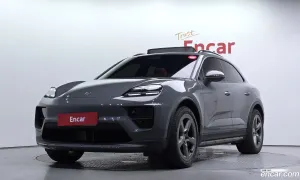 Porsche Macan Base 4 2025