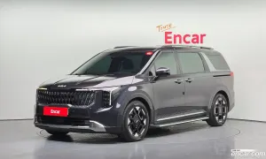 Kia Canival 7-Seater Signature 2024