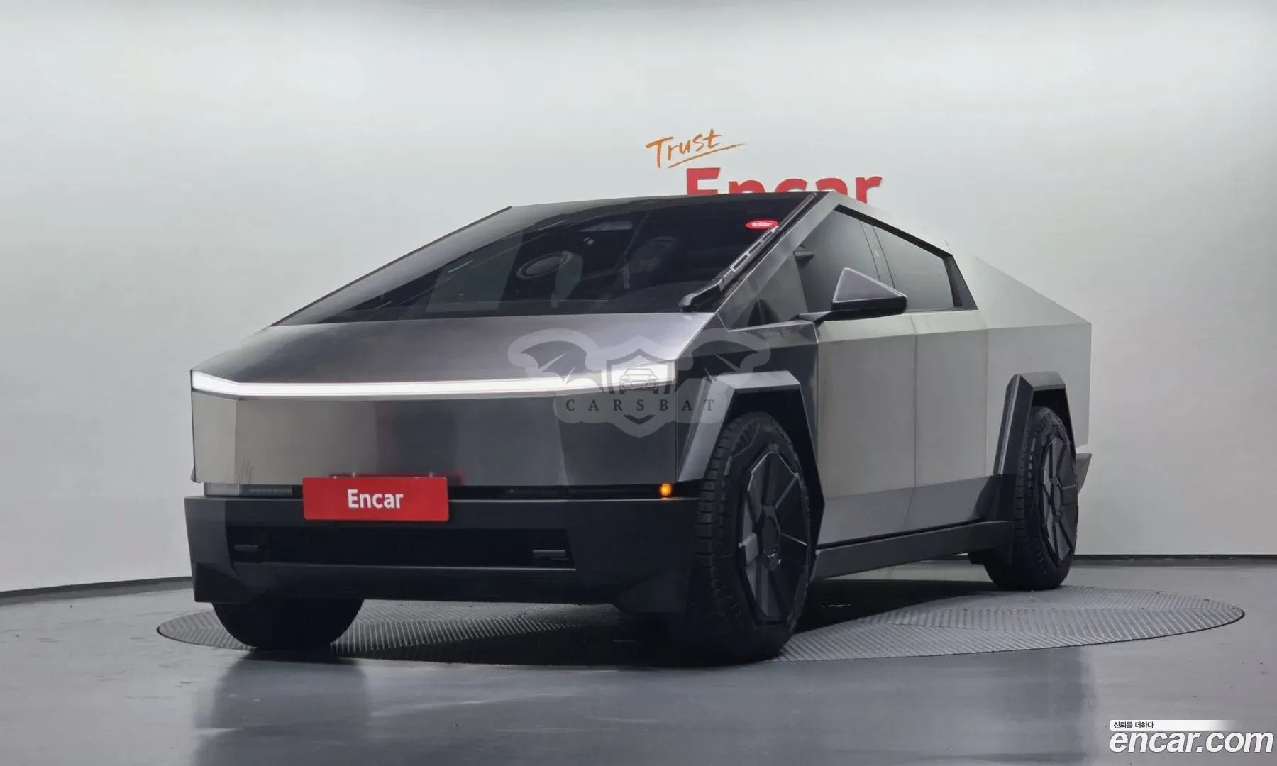 Tesla Cybertruck AWD 2025