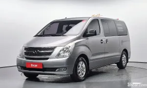 Hyundai Starex CVX Premium 5-Seater VAN 2013