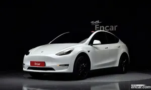 Tesla Model y Long Range AWD 2023