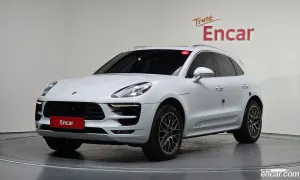 Porsche Macan 95B 3.0 GTS 2017