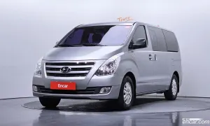 Hyundai Starex Smart 12-Seater Wagon 2015