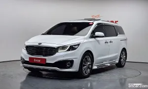 Kia Canival 9-seater Prestige 2017