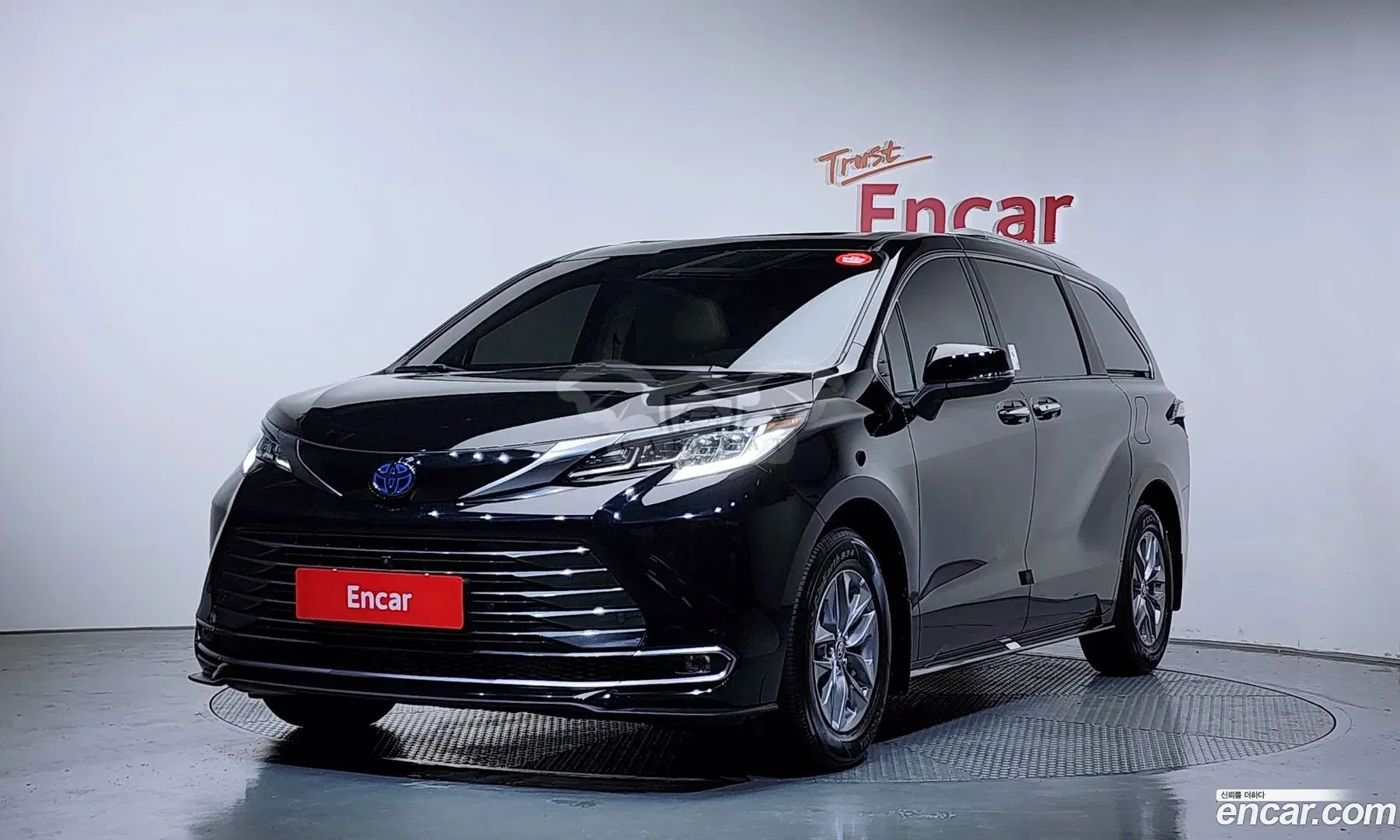 Toyota Sienna 2.5 Hybrid AWD 2024