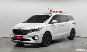 Kia Canival 9-Seater Luxury 2019