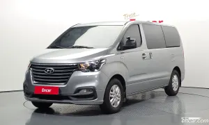Hyundai Starex Smart Van 3-Seater 2019