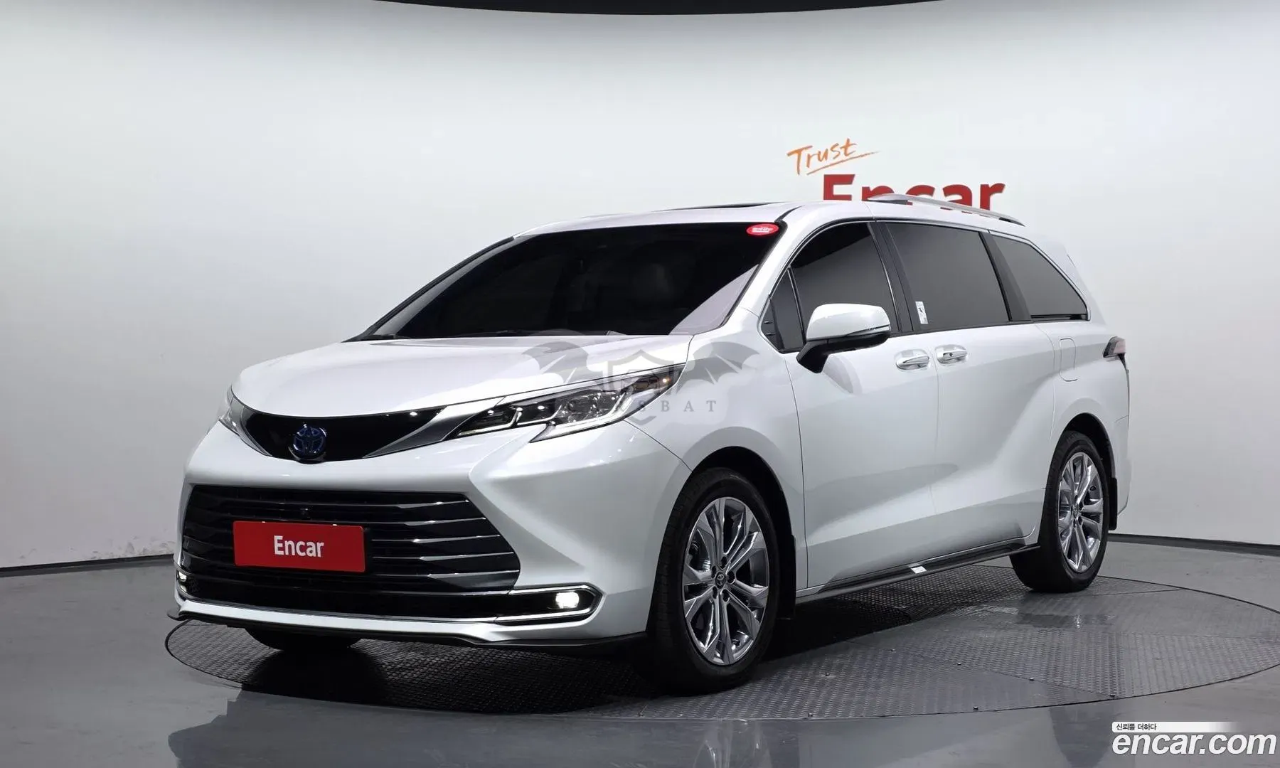 Toyota Sienna 2.5 Hybrid 2WD 2022