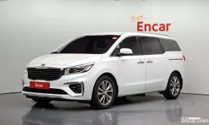 Kia Canival 9-Seater Prstige 2019