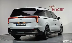 Kia Canival Gasoline 9-Seater Signature 2025