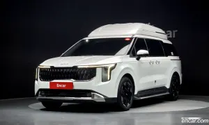 Kia Canival Signature 9-Seater Hi Limousine 2024