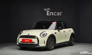 Mini Cooper Third Generation 5Door Classic Launch Pack 2022