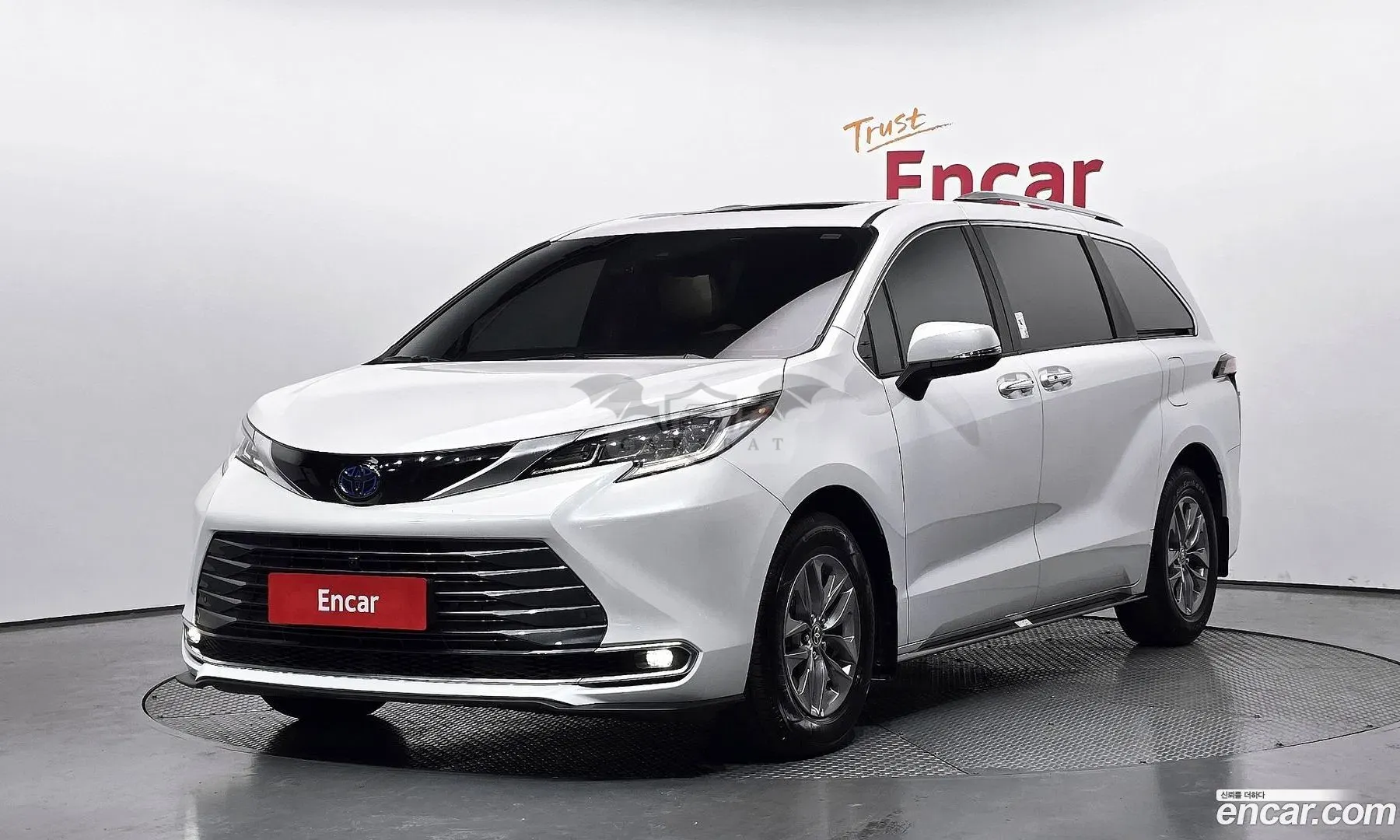 Toyota Sienna 2.5 Hybrid AWD 2023
