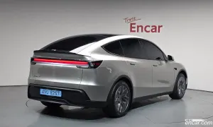 Tesla Model y L Long Range AWD 2026