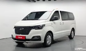 Hyundai Starex Smart Van 3-Seater 2018