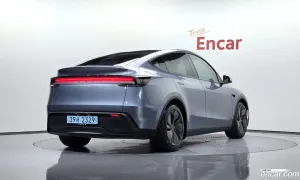 Tesla Model y RWD 2025