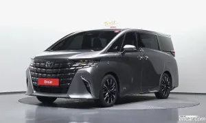 Toyota Alphard 2.5 HEV Executive AWD 2025
