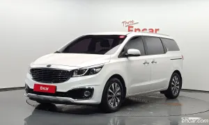 Kia Canival 9-seater Luxury 2017
