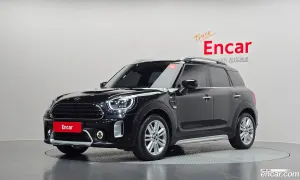 Mini Countryman 2nd Gen Classic Plus Launch Pack 2023