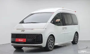Hyundai Staria Limousine Lounge 7-Seater 2023