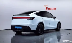 Tesla Model y RWD 2025