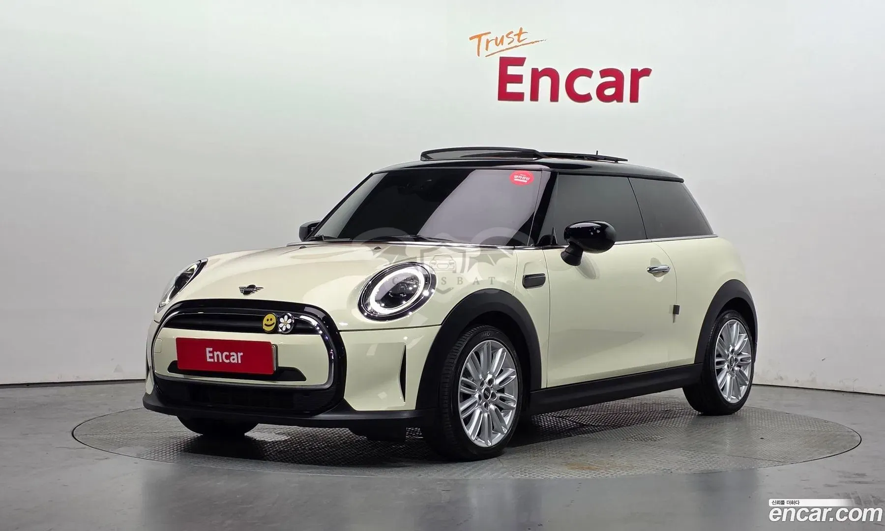 Mini Cooper Third Generation Classic Plus Launch Pack 2021