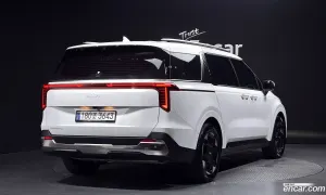 Kia Canival 9-Seater Signature 2024