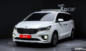 Kia Canival VIP 7-Seater Limousine 2018