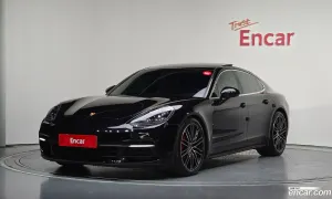 Porsche Panamera 3.0 AWD 2018