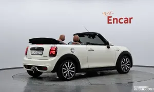 Mini Cooper convertible 3rd Standard 2020