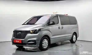 Hyundai Starex Modern Van 5-Seater 2018