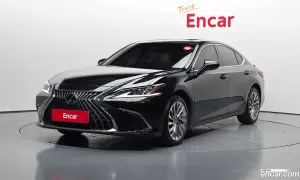 Lexus Es Luxury Plus 2023
