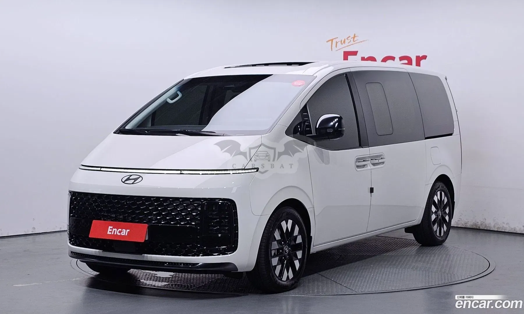 Hyundai Staria Inspiration 4WD Lounge 9-Seater 2025