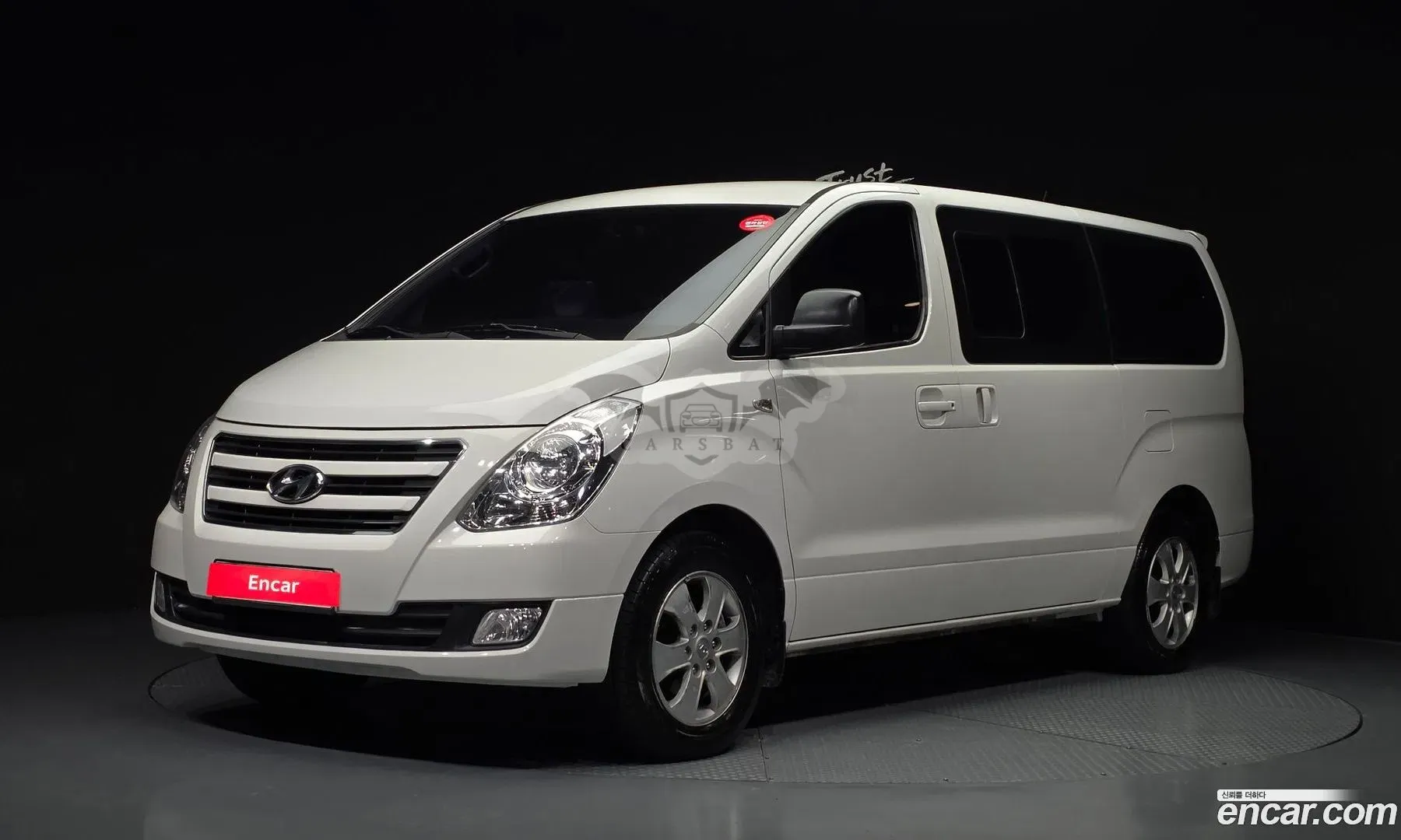Hyundai Starex modern 4WD 12-Seater Wagon 2017