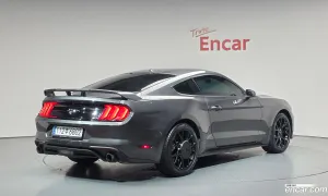 Ford Mustang Coupe 2020