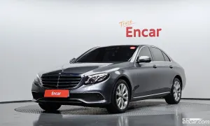 Mercedes-benz E-class E300 4MATIC Exclusive 2017