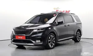 Kia Canival 9-Seater Signature 2020