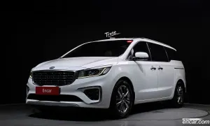 Kia Canival President 7-Seater Limousine 2018