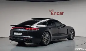 Porsche Panamera 4.0 GTS 2020