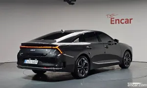 Kia K8 Signature 2025