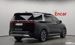 Kia Canival 9-Seater Signature 2020